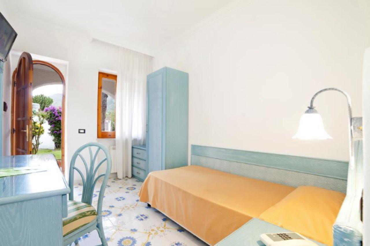 Park Hotel Terme Mediterraneo Forio di Ischia Exteriör bild