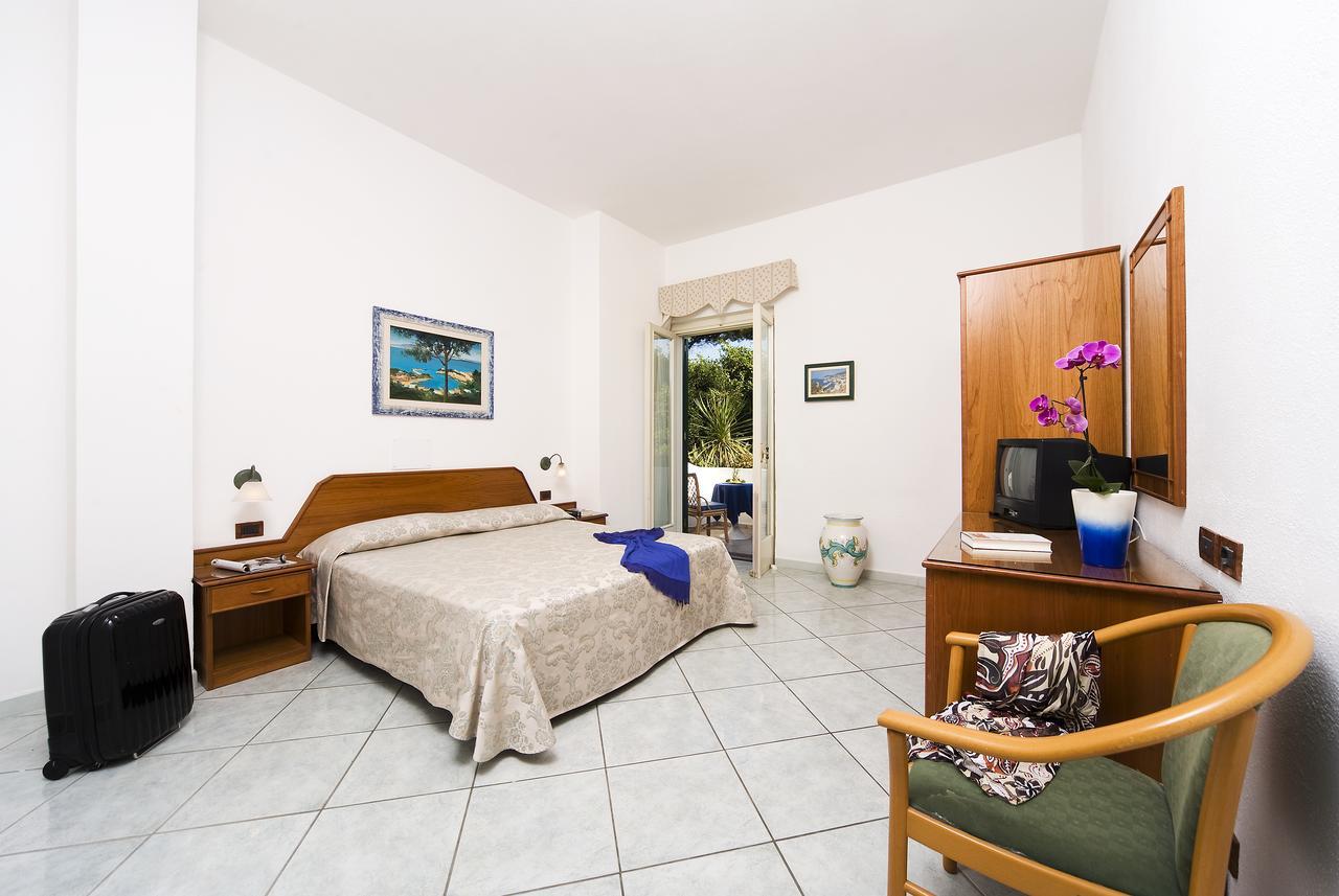 Park Hotel Terme Mediterraneo Forio di Ischia Rum bild